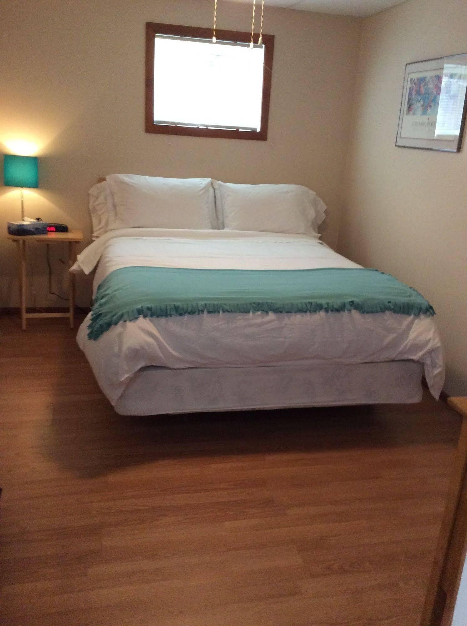 N' This On The Bay -Vacation Suite ไวอาร์ตัน ภายนอก รูปภาพ